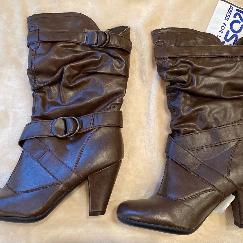 Chocolate brown slouchy boots, size 7M